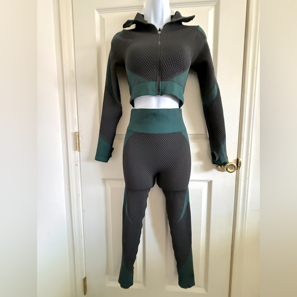 Dark Green and Black Work Out Set